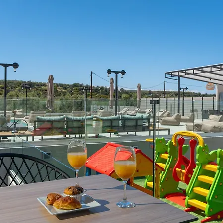 Luxury Mare - With 150m Pool Roumelí
