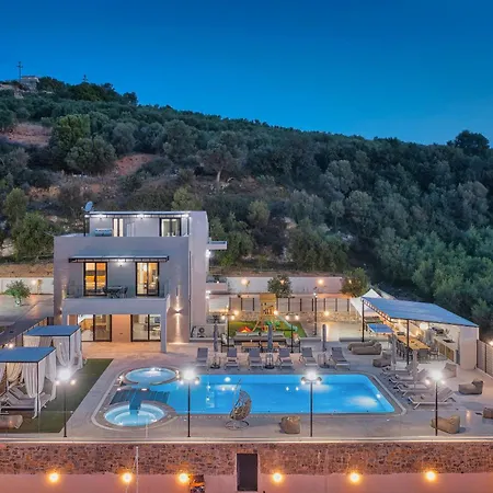 Luxury Mare - With 150m Pool * Roumelí