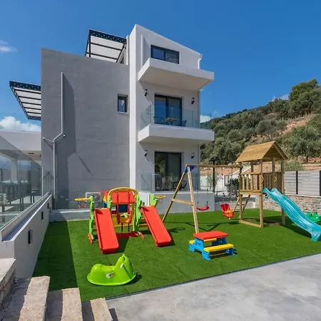 Luxury Mare - With 150m Pool Roumeli