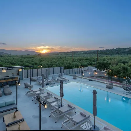 Luxury Mare - With 150m Pool Villa Roumeli